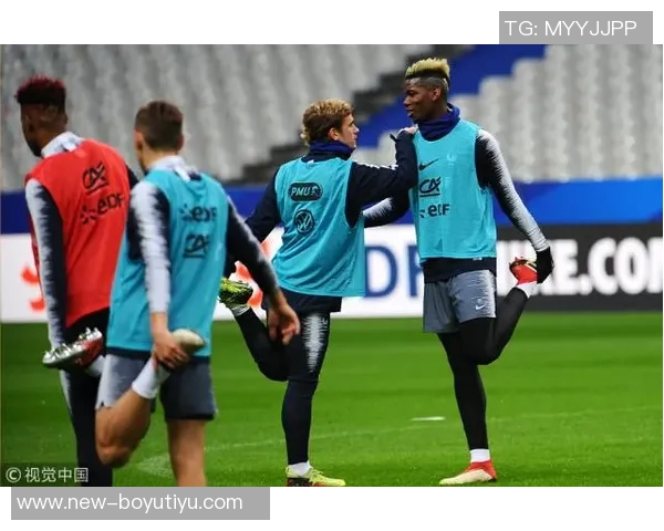 博格巴携妻子共同推出个人服装品牌PogbaMDXCIII引发关注 博格巴携妻子共同推出个人服装品牌PogbaMDXCIII引发关注