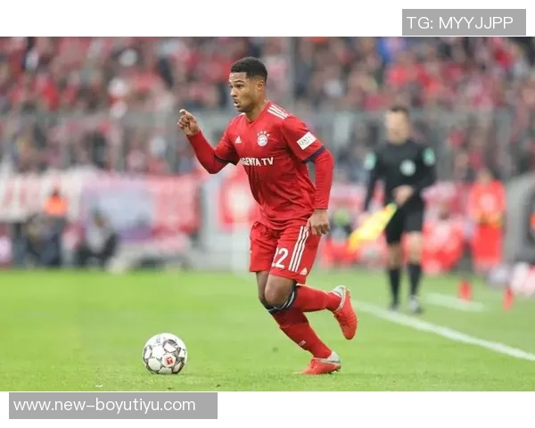 感恩节期间埃奇库姆社媒直播训练展现球员拼搏精神