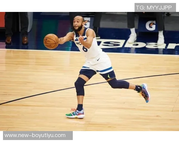 芬奇分析球队进攻节奏慢半拍换防不及时的问题